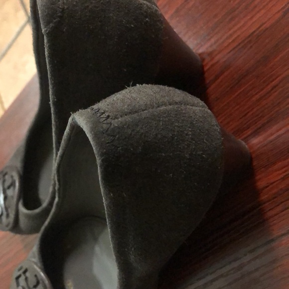 Tory Burch wedge size 8.5 - Picture 4 of 7